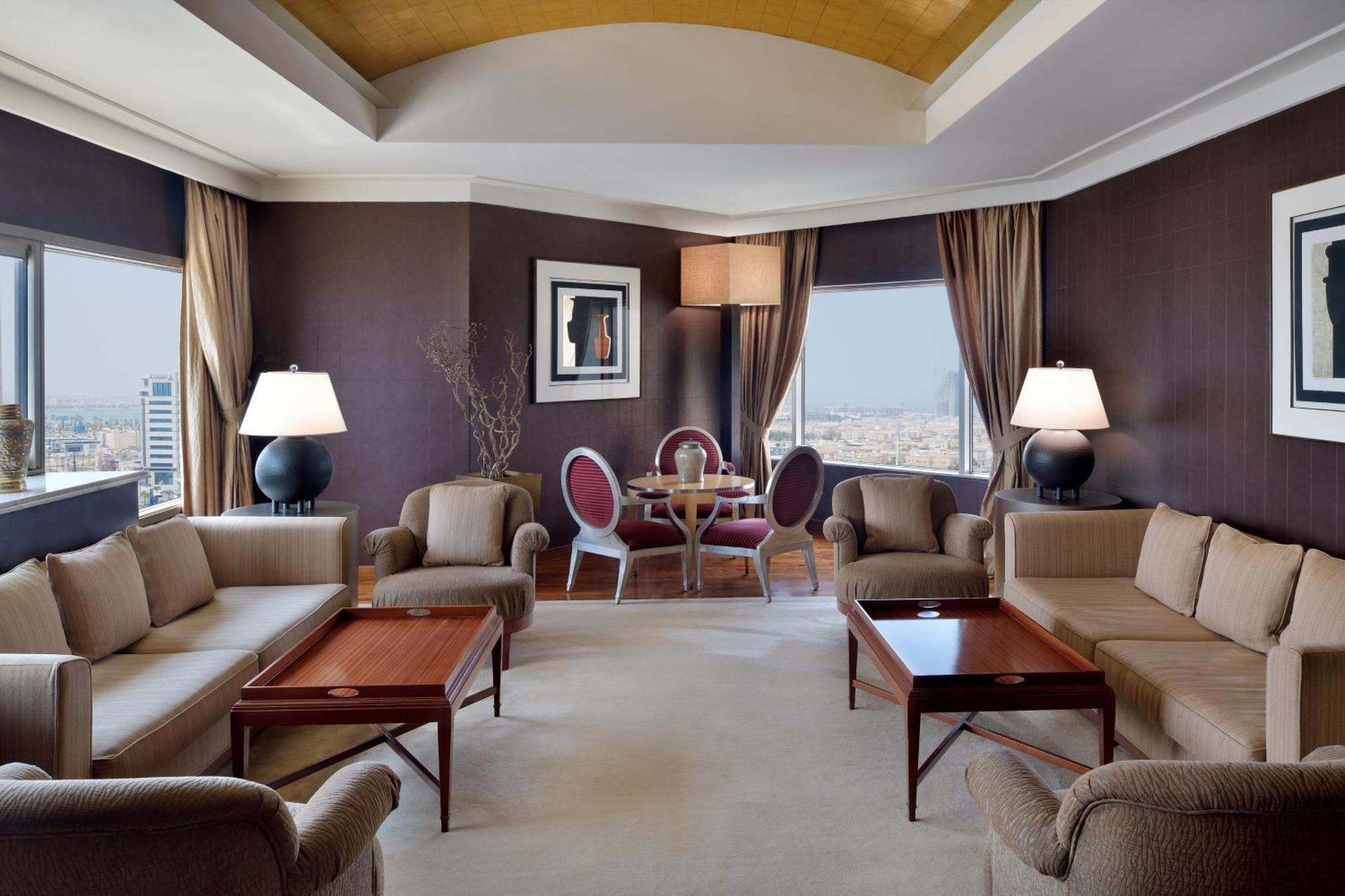 Sheraton Dammam Hotel & Convention Centre Exterior photo The interior of a suite at the Four Seasons Hotel, Cairo