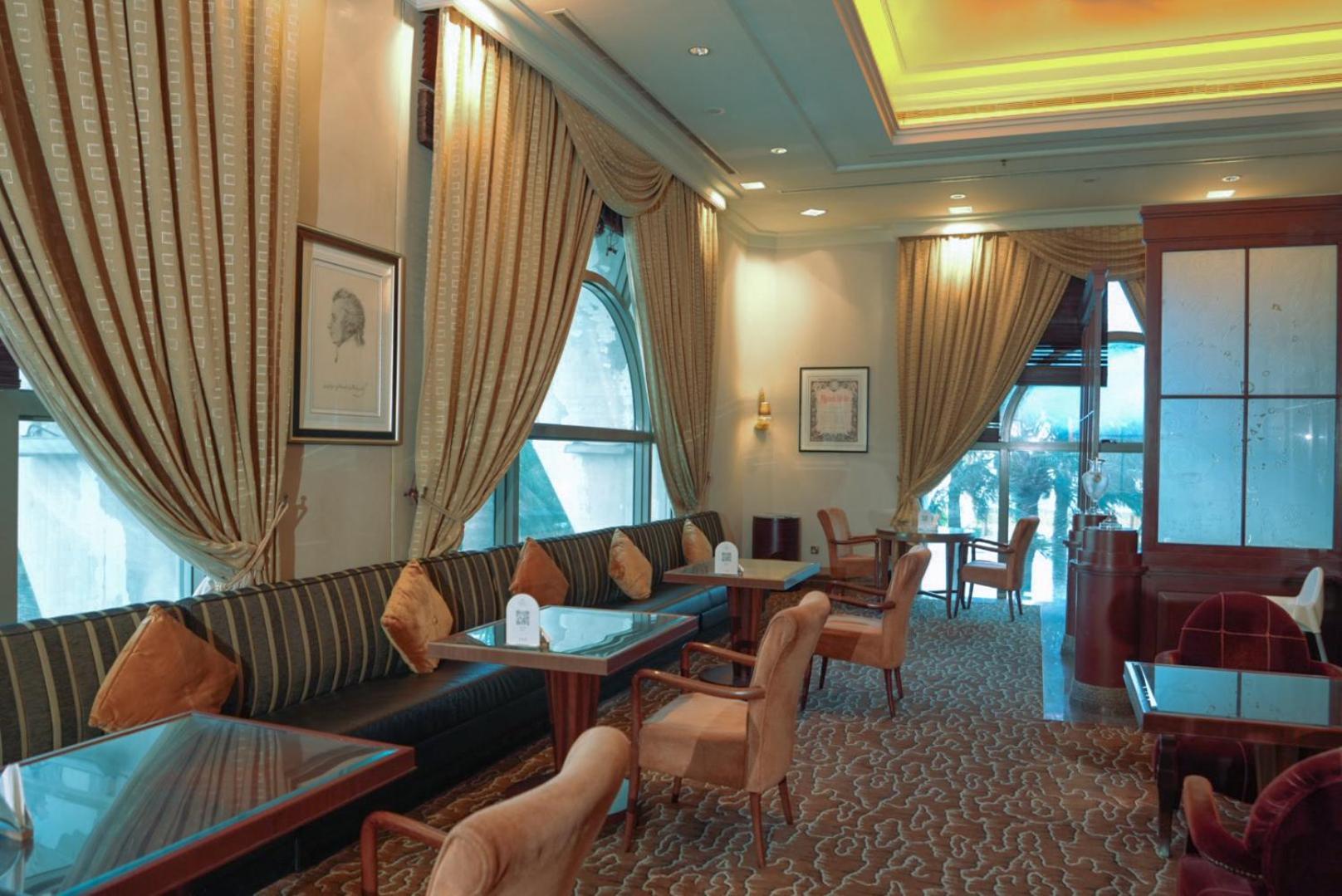 Sheraton Dammam Hotel & Convention Centre Exterior photo