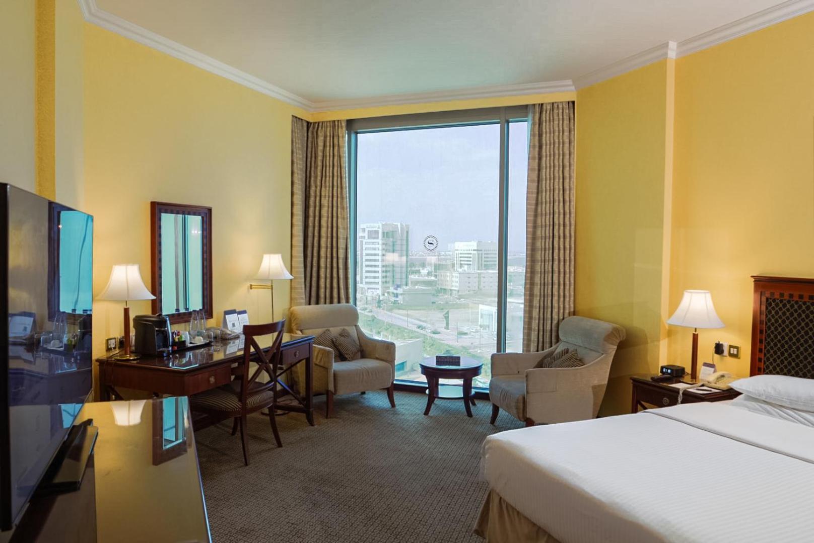Sheraton Dammam Hotel & Convention Centre Exterior photo