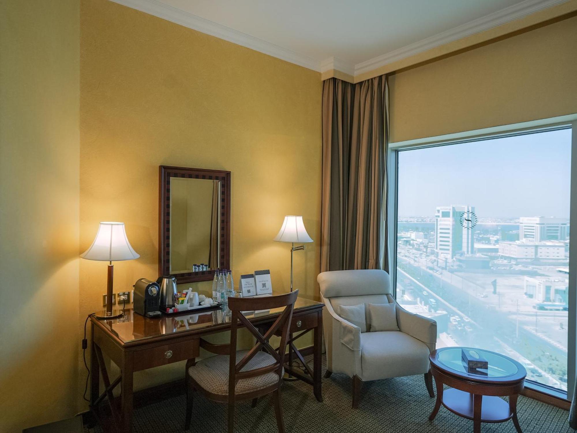 Sheraton Dammam Hotel & Convention Centre Exterior photo