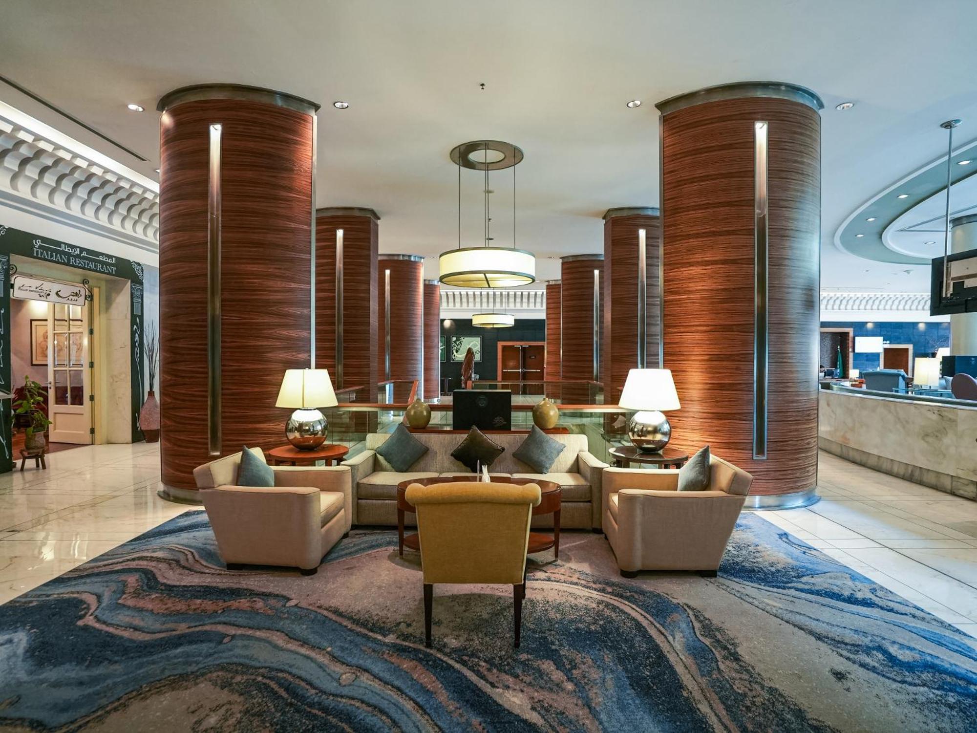 Sheraton Dammam Hotel & Convention Centre Exterior photo