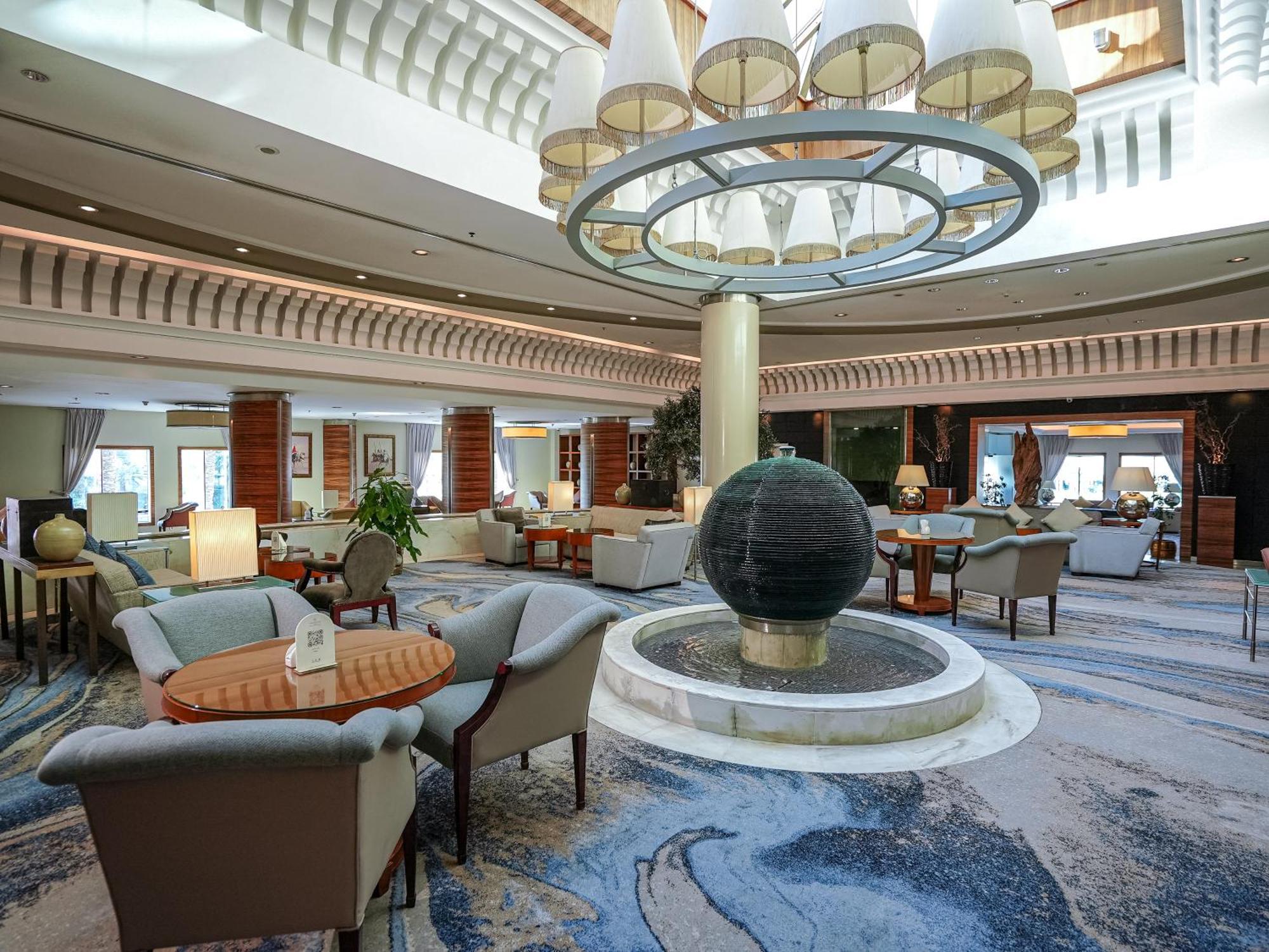 Sheraton Dammam Hotel & Convention Centre Exterior photo